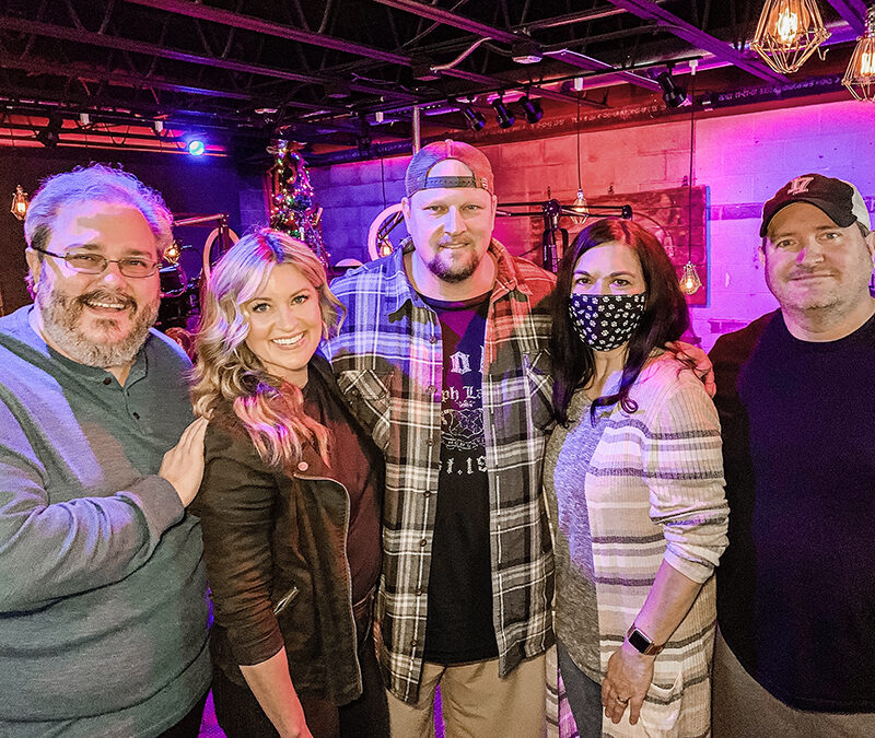 Patrick-Thomas_Kelly-Sutton_Big-D_Joyce-Rizer_Bubba-900